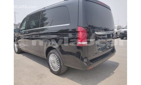 Buy Import Mercedes-Benz 250 Black Car in Import - Dubai in Attapeu Province Buy Import Mercedes-Benz 250 Black Car in Import - Dubai in Attapeu Province