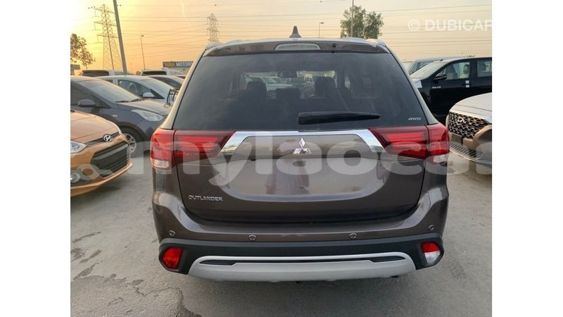 Big with watermark mitsubishi outlander attapeu province import dubai 2296