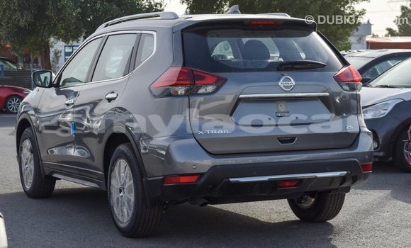 Buy Import Nissan Evalia Other Truck in Import - Dubai in Attapeu Province Buy Import Nissan Evalia Other Truck in Import - Dubai in Attapeu Province