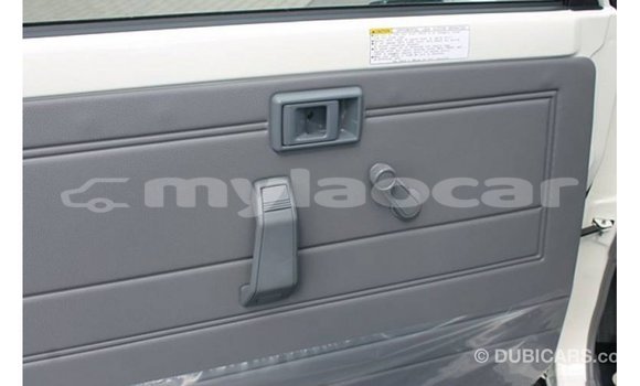 Buy Import Toyota Land Cruiser White Car in Import - Dubai in Attapeu Province Buy Import Toyota Land Cruiser White Car in Import - Dubai in Attapeu Province