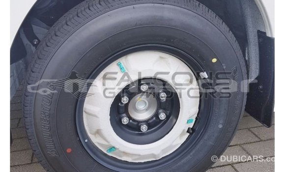 Buy Import Toyota Hiace White Car in Import - Dubai in Attapeu Province Buy Import Toyota Hiace White Car in Import - Dubai in Attapeu Province