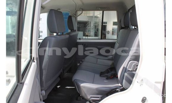 Buy Import Toyota Land Cruiser White Car in Import - Dubai in Attapeu Province Buy Import Toyota Land Cruiser White Car in Import - Dubai in Attapeu Province
