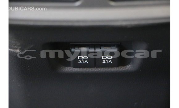 Acheter Import Voiture Toyota 4Runner Blanc à Import - Dubai, Attapeu Province Acheter Import Voiture Toyota 4Runner Blanc à Import - Dubai, Attapeu Province