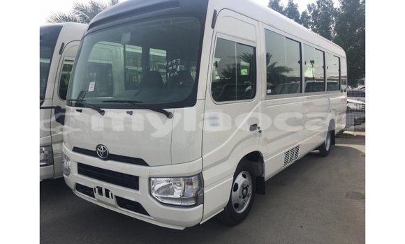 Buy Import Toyota Coaster White Car in Import - Dubai in Attapeu Province Buy Import Toyota Coaster White Car in Import - Dubai in Attapeu Province