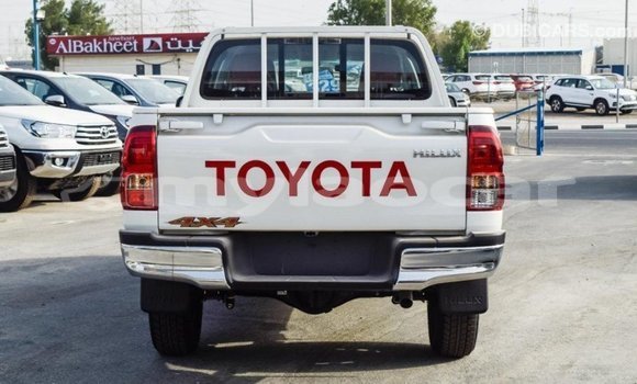 Buy Import Toyota Hilux White Car in Import - Dubai in Attapeu Province Buy Import Toyota Hilux White Car in Import - Dubai in Attapeu Province