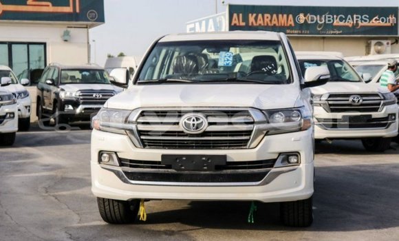 Buy Import Toyota Land Cruiser White Car in Import - Dubai in Attapeu Province Buy Import Toyota Land Cruiser White Car in Import - Dubai in Attapeu Province