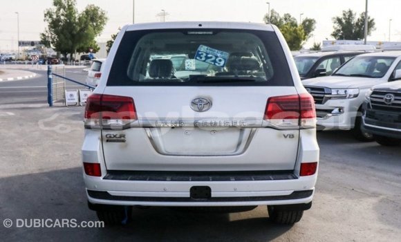 Buy Import Toyota Land Cruiser White Car in Import - Dubai in Attapeu Province Buy Import Toyota Land Cruiser White Car in Import - Dubai in Attapeu Province