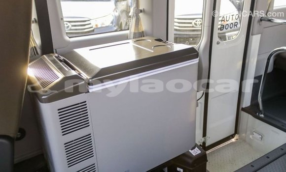 Buy Import Toyota Coaster White Car in Import - Dubai in Attapeu Province Buy Import Toyota Coaster White Car in Import - Dubai in Attapeu Province