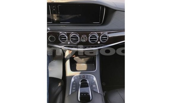ຊື້ ການ ນຳ ເຂົ້າ Mercedes-Benz 190 (W201) Black ລົດ ໃນ Import - Dubai ໃນ Attapeu Province ຊື້ ການ ນຳ ເຂົ້າ Mercedes-Benz 190 (W201) Black ລົດ ໃນ Import - Dubai ໃນ Attapeu Province