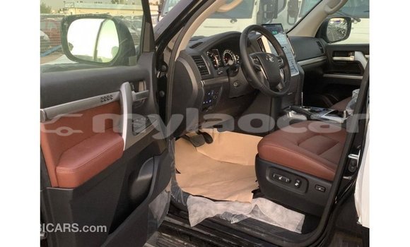 Buy Import Toyota Land Cruiser Black Car in Import - Dubai in Attapeu Province Buy Import Toyota Land Cruiser Black Car in Import - Dubai in Attapeu Province