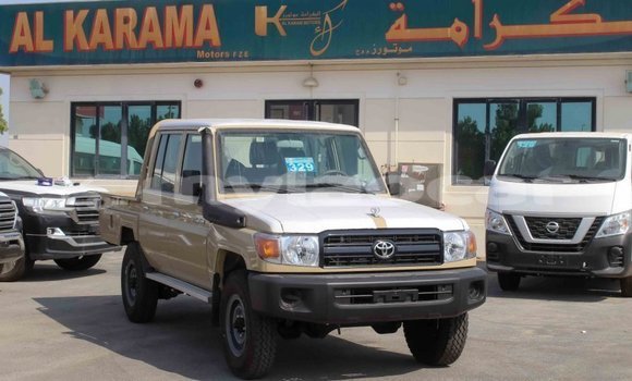 Buy Import Toyota Land Cruiser Beige Car in Import - Dubai in Attapeu Province Buy Import Toyota Land Cruiser Beige Car in Import - Dubai in Attapeu Province