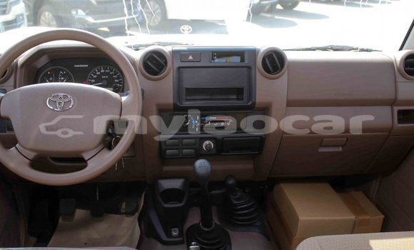 Buy Import Toyota Land Cruiser Beige Car in Import - Dubai in Attapeu Province Buy Import Toyota Land Cruiser Beige Car in Import - Dubai in Attapeu Province