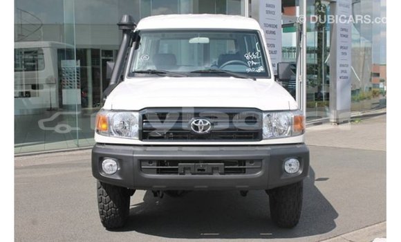 Buy Import Toyota Land Cruiser White Car in Import - Dubai in Attapeu Province Buy Import Toyota Land Cruiser White Car in Import - Dubai in Attapeu Province