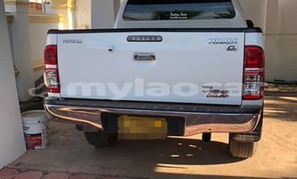 Buy Used Toyota Hilux White Car in Vientiane in Vientiane Province Buy Used Toyota Hilux White Car in Vientiane in Vientiane Province