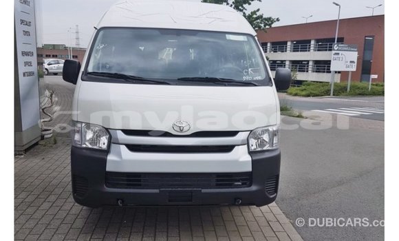 Buy Import Toyota Hiace White Car in Import - Dubai in Attapeu Province Buy Import Toyota Hiace White Car in Import - Dubai in Attapeu Province