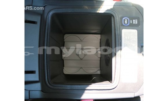 Buy Import Toyota Prado White Car in Import - Dubai in Attapeu Province Buy Import Toyota Prado White Car in Import - Dubai in Attapeu Province