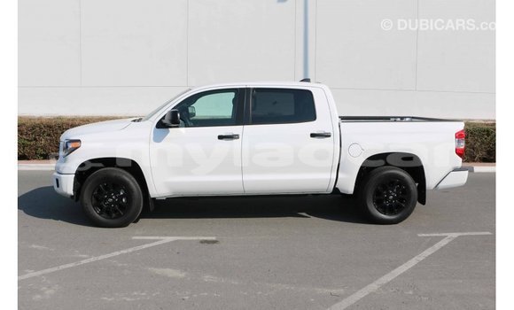 Buy Import Toyota Tundra White Car in Import - Dubai in Attapeu Province Buy Import Toyota Tundra White Car in Import - Dubai in Attapeu Province