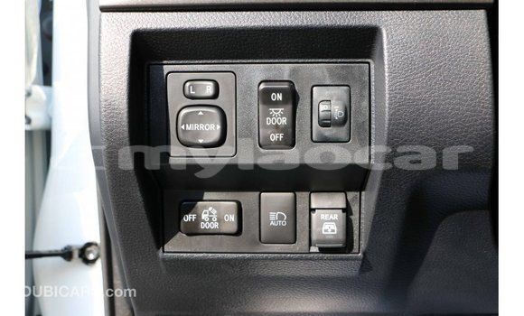 Buy Import Toyota Tundra White Car in Import - Dubai in Attapeu Province Buy Import Toyota Tundra White Car in Import - Dubai in Attapeu Province