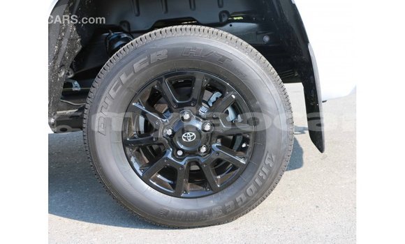 Buy Import Toyota Tundra White Car in Import - Dubai in Attapeu Province Buy Import Toyota Tundra White Car in Import - Dubai in Attapeu Province