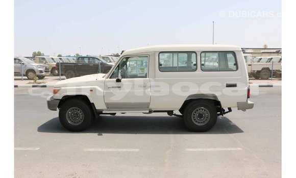 Buy Import Toyota Land Cruiser White Car in Import - Dubai in Attapeu Province Buy Import Toyota Land Cruiser White Car in Import - Dubai in Attapeu Province