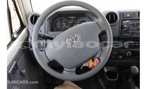 Buy Import Toyota Land Cruiser White Car in Import - Dubai in Attapeu Province Buy Import Toyota Land Cruiser White Car in Import - Dubai in Attapeu Province