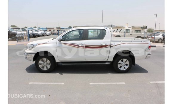 Buy Import Toyota Hilux White Car in Import - Dubai in Attapeu Province Buy Import Toyota Hilux White Car in Import - Dubai in Attapeu Province