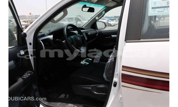 Buy Import Toyota Hilux White Car in Import - Dubai in Attapeu Province Buy Import Toyota Hilux White Car in Import - Dubai in Attapeu Province