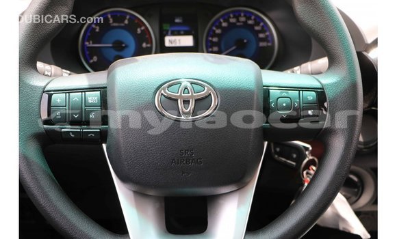 Buy Import Toyota Hilux White Car in Import - Dubai in Attapeu Province Buy Import Toyota Hilux White Car in Import - Dubai in Attapeu Province