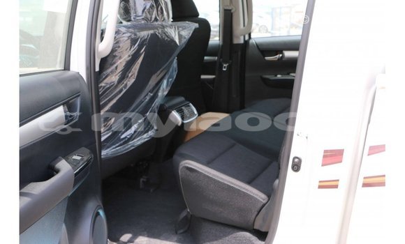 Buy Import Toyota Hilux White Car in Import - Dubai in Attapeu Province Buy Import Toyota Hilux White Car in Import - Dubai in Attapeu Province