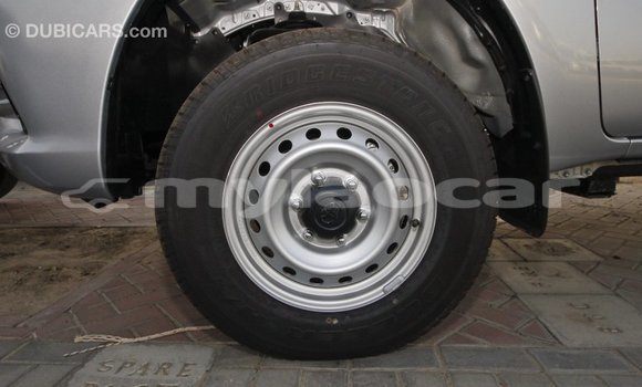 Acheter Import Voiture Toyota Hilux Autre à Import - Dubai, Attapeu Province Acheter Import Voiture Toyota Hilux Autre à Import - Dubai, Attapeu Province