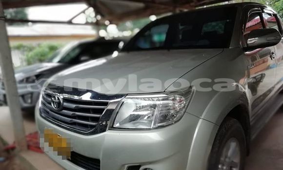 Buy Used Toyota Hilux Silver Car in Vientiane in Vientiane Province Buy Used Toyota Hilux Silver Car in Vientiane in Vientiane Province