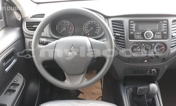 Buy Import Mitsubishi L200 White Car in Import - Dubai in Attapeu Province Buy Import Mitsubishi L200 White Car in Import - Dubai in Attapeu Province