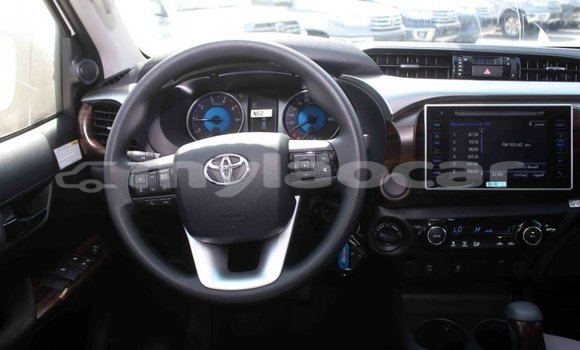 Buy Import Toyota Hilux White Car in Import - Dubai in Attapeu Province Buy Import Toyota Hilux White Car in Import - Dubai in Attapeu Province