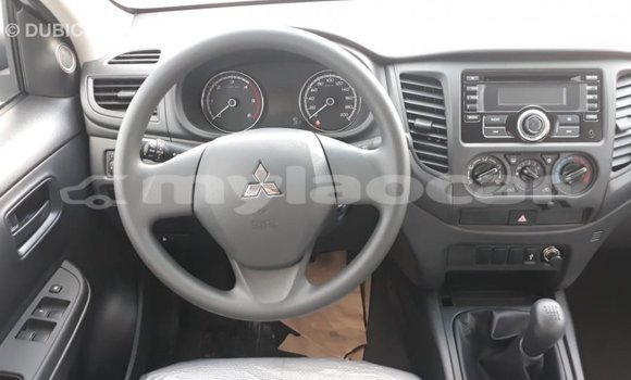 Buy Import Mitsubishi L200 White Car in Import - Dubai in Attapeu Province Buy Import Mitsubishi L200 White Car in Import - Dubai in Attapeu Province