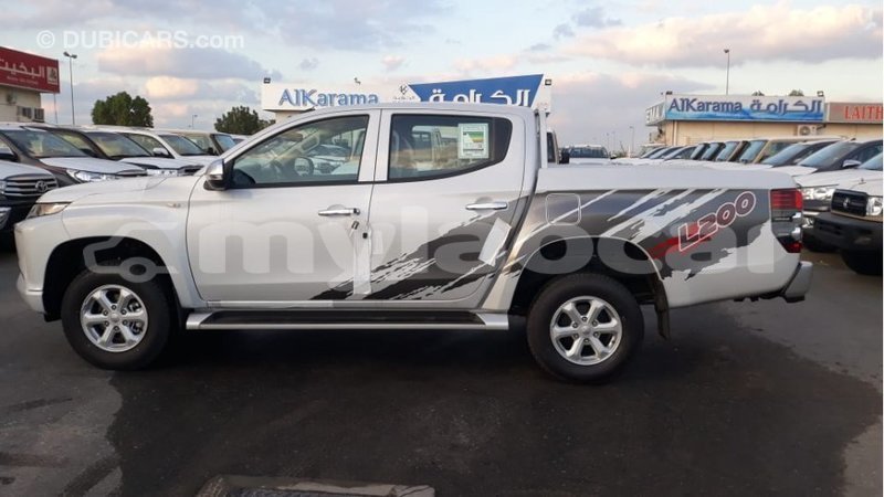 Big with watermark mitsubishi l200 attapeu province import dubai 2388