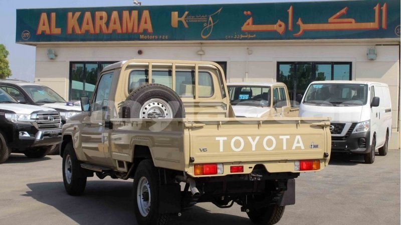 Big with watermark toyota land cruiser attapeu province import dubai 2389