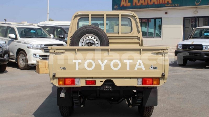 Big with watermark toyota land cruiser attapeu province import dubai 2389