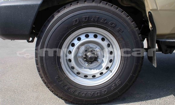 Buy Import Toyota Land Cruiser Beige Car in Import - Dubai in Attapeu Province Buy Import Toyota Land Cruiser Beige Car in Import - Dubai in Attapeu Province