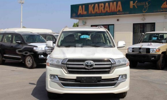 Buy Import Toyota Land Cruiser White Car in Import - Dubai in Attapeu Province Buy Import Toyota Land Cruiser White Car in Import - Dubai in Attapeu Province