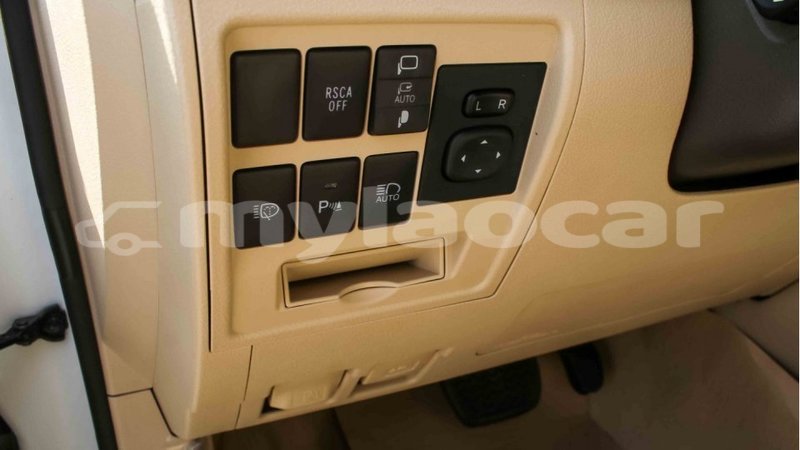 Big with watermark toyota land cruiser attapeu province import dubai 2391
