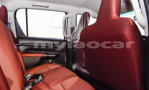 Buy Import Toyota Hilux White Car in Import - Dubai in Attapeu Province Buy Import Toyota Hilux White Car in Import - Dubai in Attapeu Province