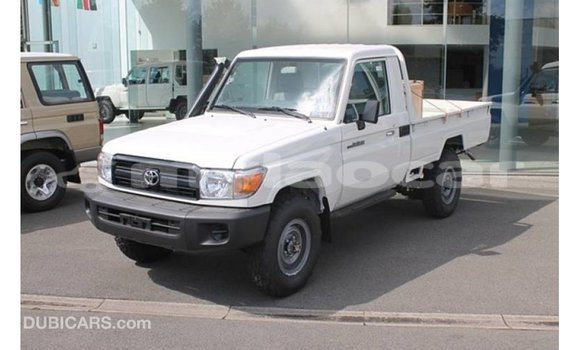 Buy Import Toyota Land Cruiser White Car in Import - Dubai in Attapeu Province Buy Import Toyota Land Cruiser White Car in Import - Dubai in Attapeu Province