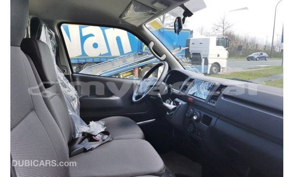 Buy Import Toyota Hiace White Car in Import - Dubai in Attapeu Province Buy Import Toyota Hiace White Car in Import - Dubai in Attapeu Province