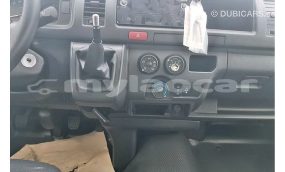 Buy Import Toyota Hiace White Car in Import - Dubai in Attapeu Province Buy Import Toyota Hiace White Car in Import - Dubai in Attapeu Province