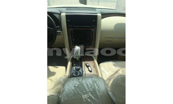 Buy Import Nissan Patrol White Car in Import - Dubai in Attapeu Province Buy Import Nissan Patrol White Car in Import - Dubai in Attapeu Province
