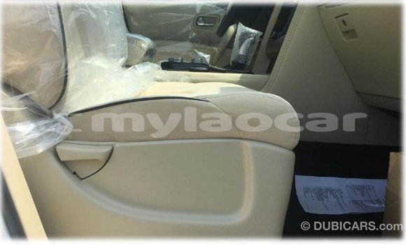 Buy Import Nissan Patrol White Car in Import - Dubai in Attapeu Province Buy Import Nissan Patrol White Car in Import - Dubai in Attapeu Province