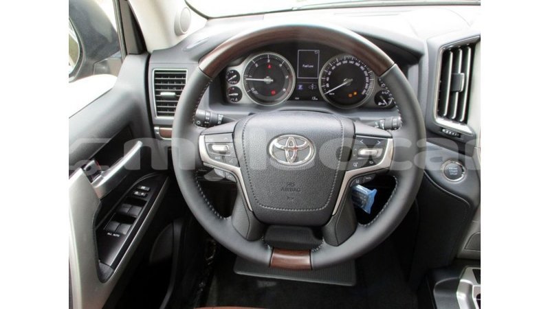 Big with watermark toyota land cruiser attapeu province import dubai 2409