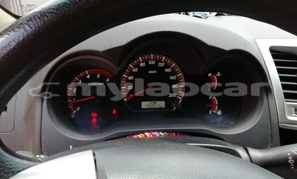 Buy Used Toyota Hilux Silver Car in Vientiane in Vientiane Province Buy Used Toyota Hilux Silver Car in Vientiane in Vientiane Province