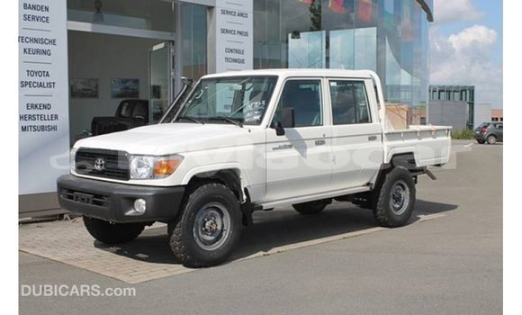 Buy Import Toyota Land Cruiser White Car in Import - Dubai in Attapeu Province Buy Import Toyota Land Cruiser White Car in Import - Dubai in Attapeu Province