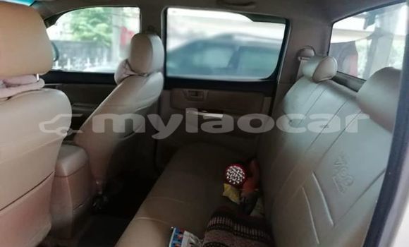 Buy Used Toyota Hilux Silver Car in Vientiane in Vientiane Province Buy Used Toyota Hilux Silver Car in Vientiane in Vientiane Province